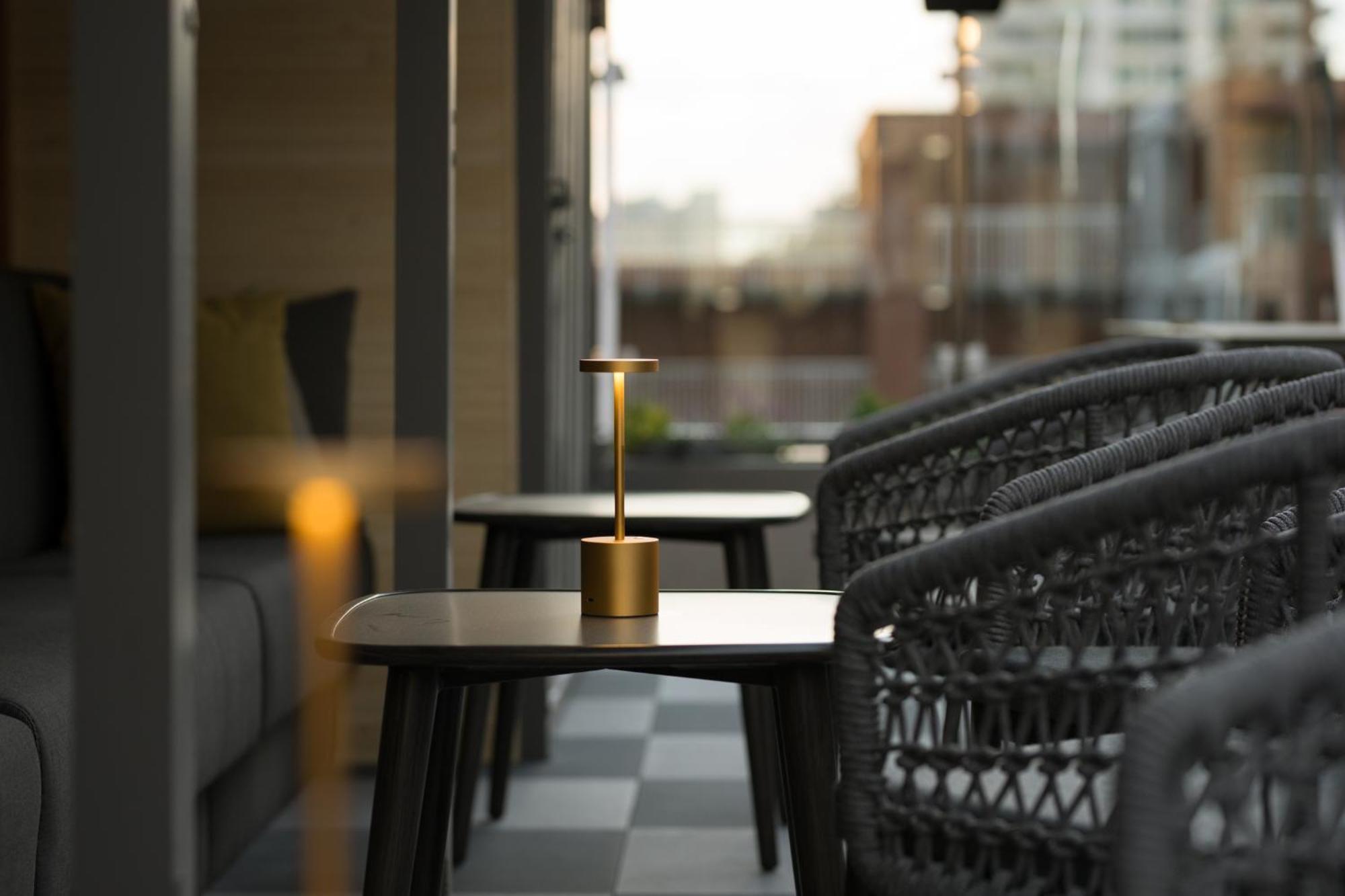 The Parker Hotel And Rooftop Ванкувер Экстерьер фото
