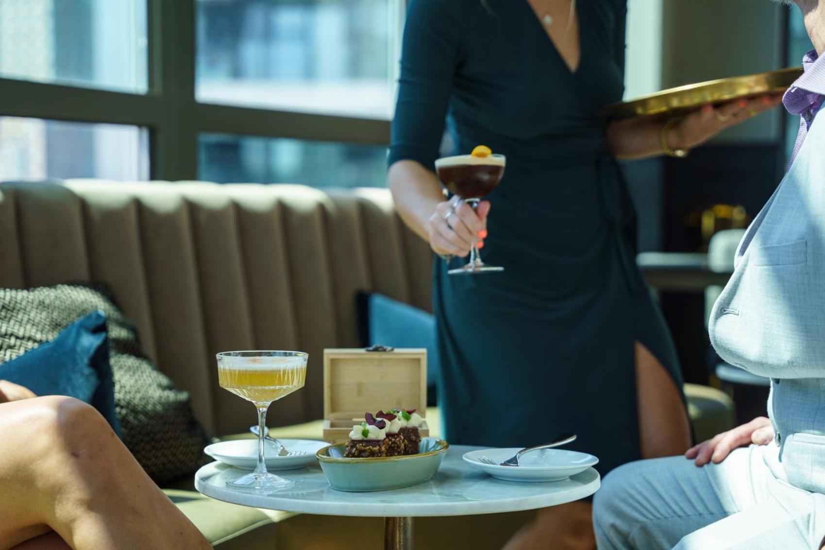 The Parker Hotel And Rooftop Ванкувер Экстерьер фото
