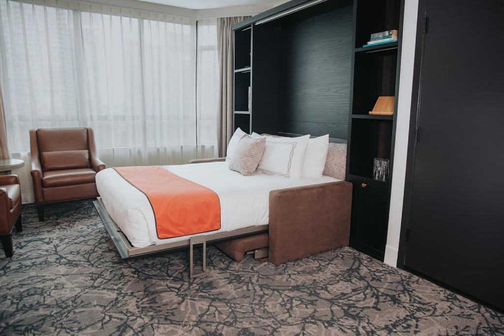 The Parker Hotel And Rooftop Ванкувер Экстерьер фото
